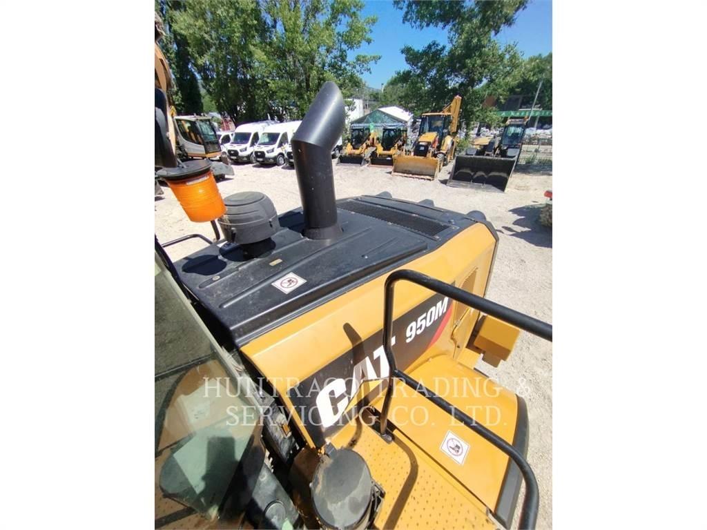 CAT 950M Gumikerekes homlokrakodók