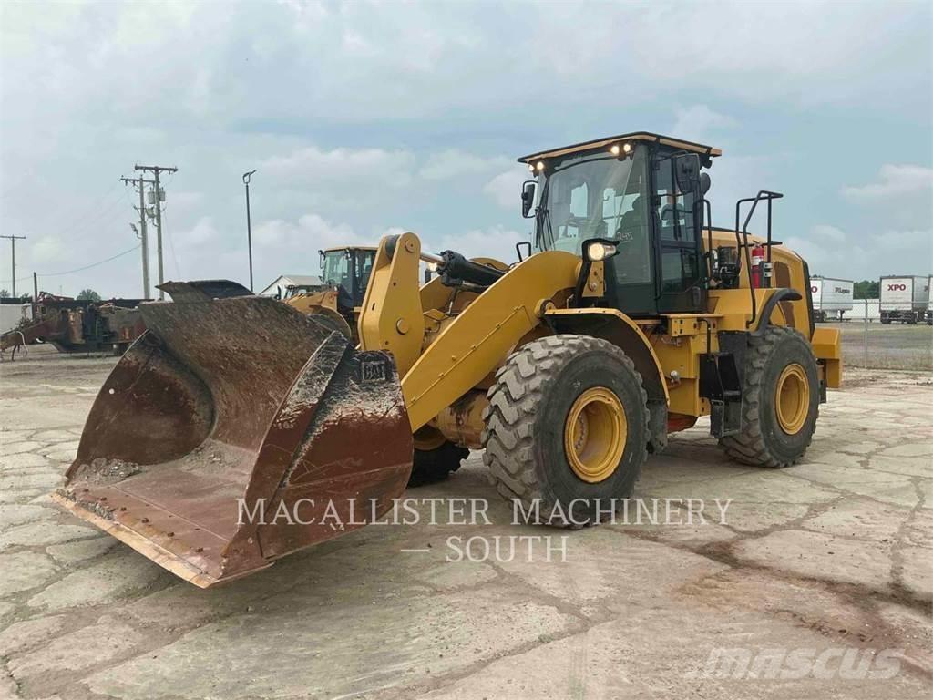 CAT 950M Gumikerekes homlokrakodók