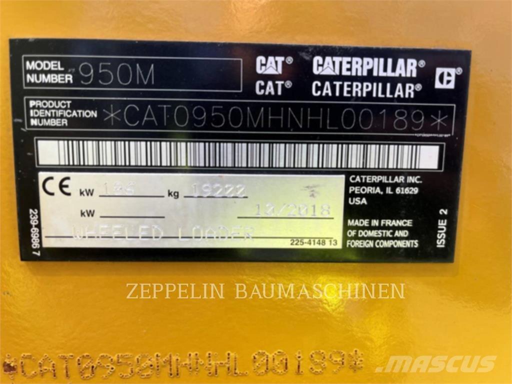 CAT 950M Gumikerekes homlokrakodók