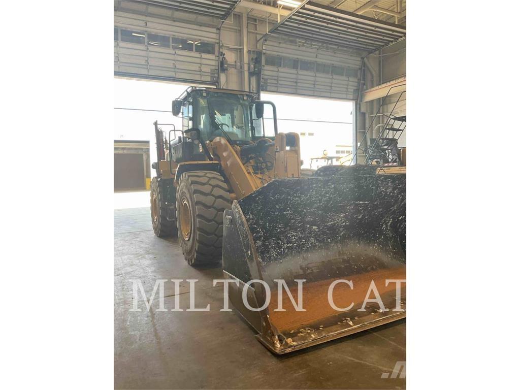 CAT 950M Gumikerekes homlokrakodók