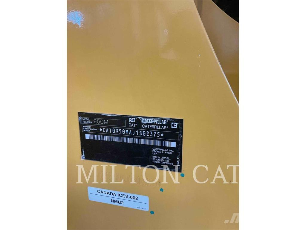 CAT 950M Gumikerekes homlokrakodók