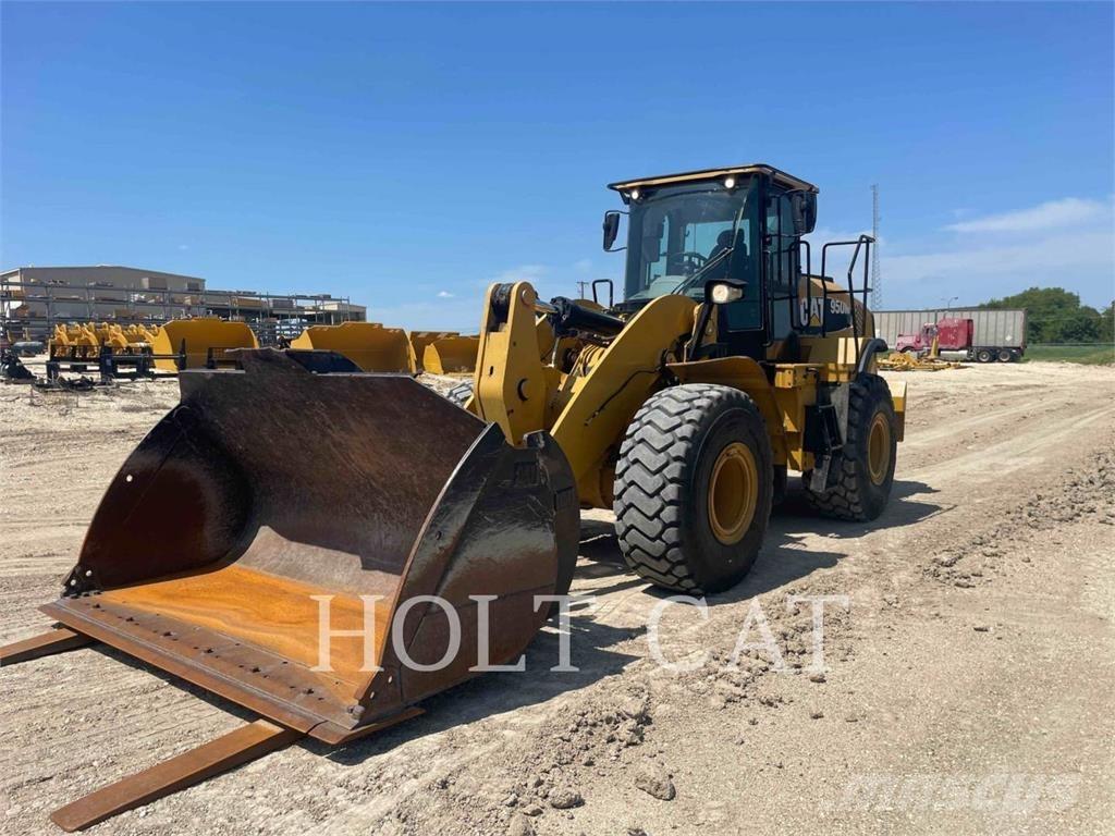 CAT 950M Gumikerekes homlokrakodók