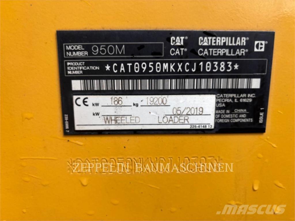 CAT 950M Gumikerekes homlokrakodók