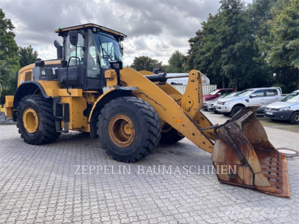 CAT 950M Gumikerekes homlokrakodók