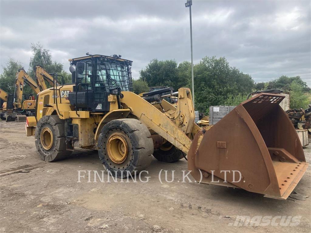 CAT 950M Gumikerekes homlokrakodók
