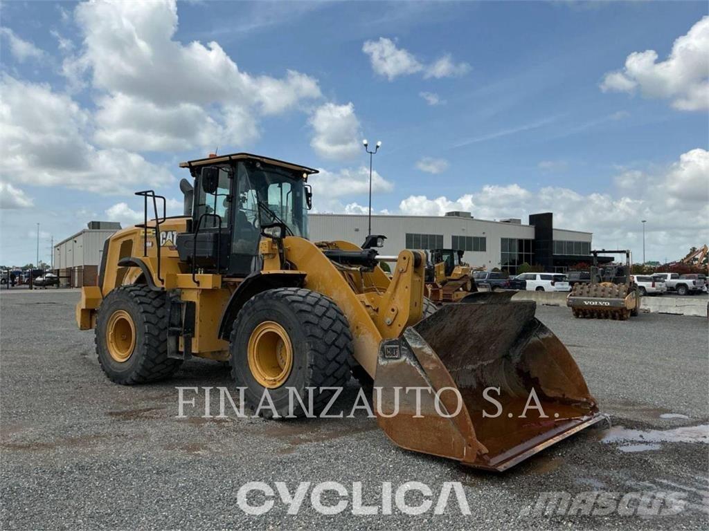 CAT 950M Gumikerekes homlokrakodók