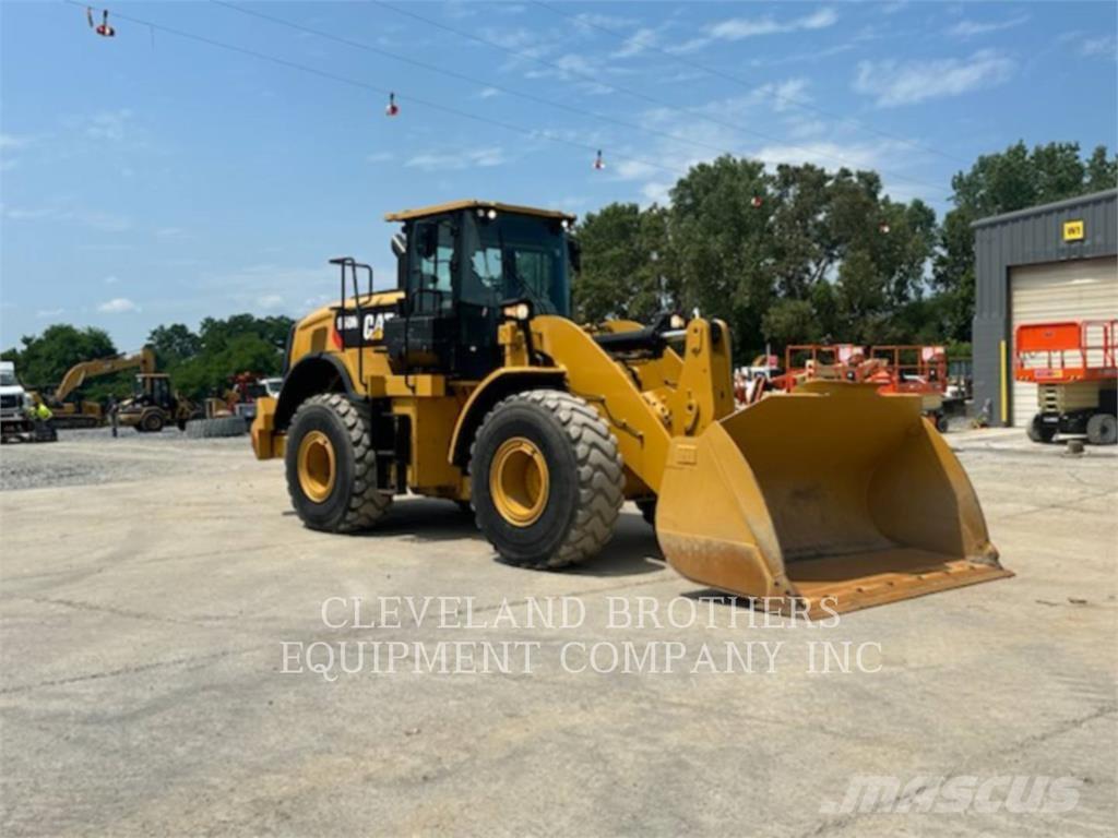 CAT 950M Gumikerekes homlokrakodók