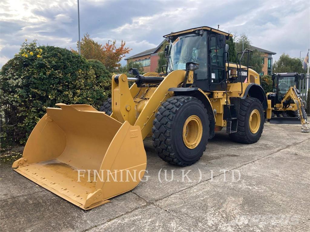 CAT 950M Gumikerekes homlokrakodók