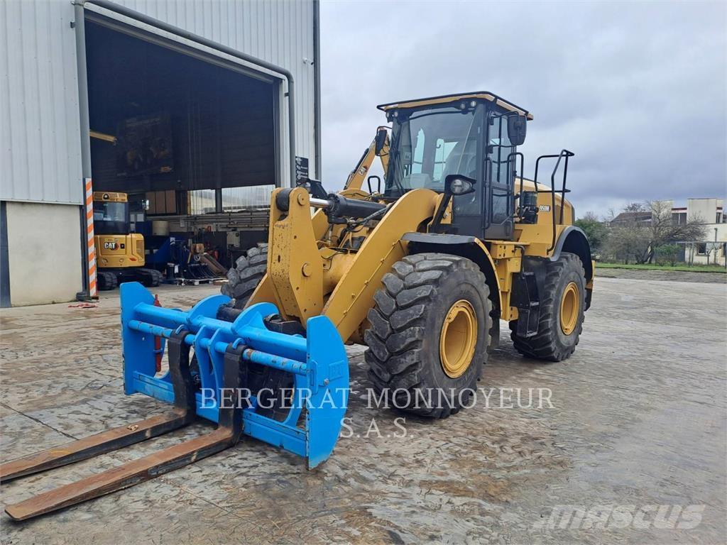 CAT 950M Gumikerekes homlokrakodók