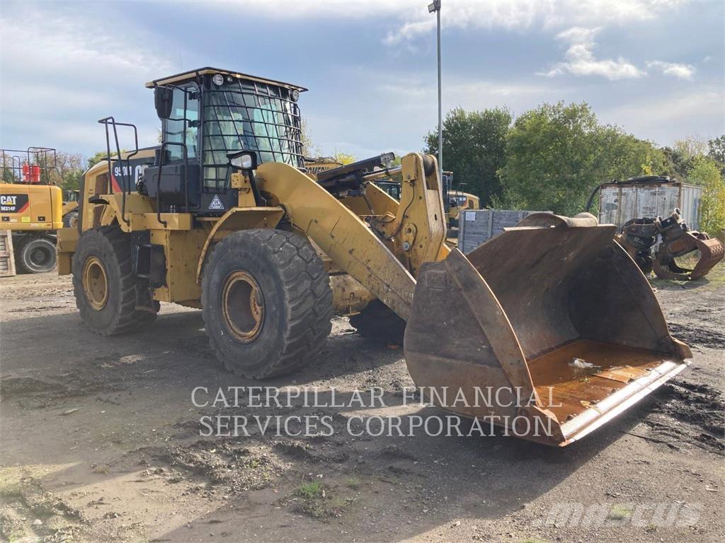 CAT 950M Gumikerekes homlokrakodók