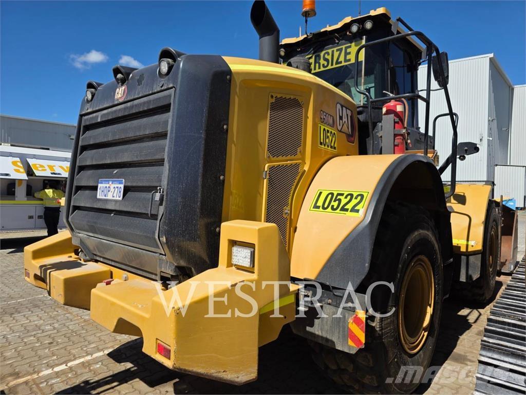 CAT 950M Gumikerekes homlokrakodók