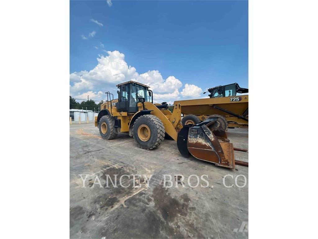 CAT 950M Gumikerekes homlokrakodók