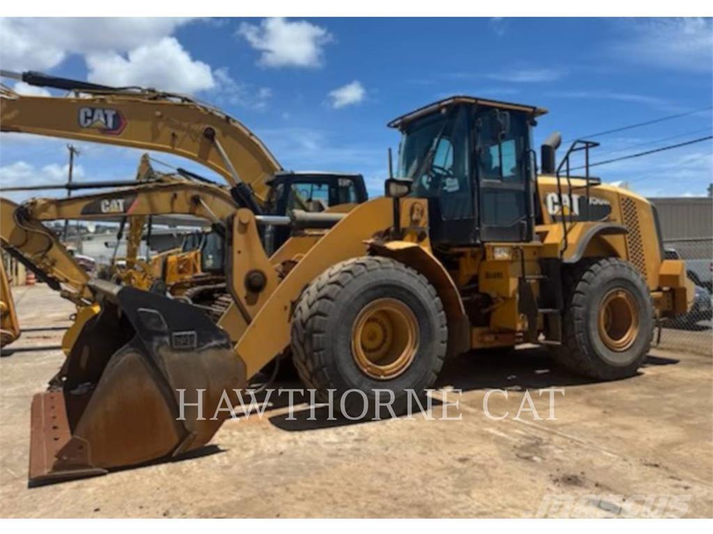 CAT 950M Gumikerekes homlokrakodók