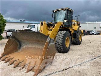 CAT 950M Gumikerekes homlokrakodók
