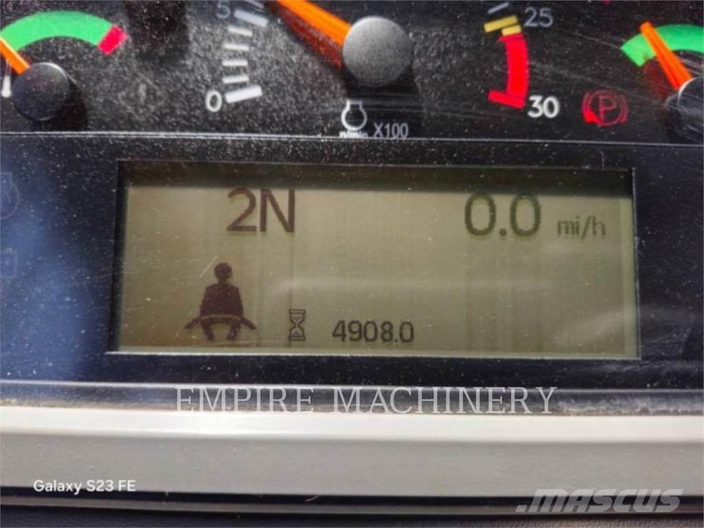 CAT 950M-BR Gumikerekes homlokrakodók