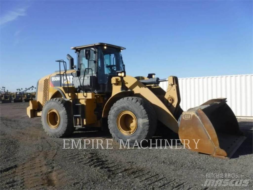 CAT 950M FC Gumikerekes homlokrakodók