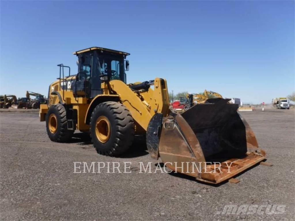 CAT 950M FC Gumikerekes homlokrakodók