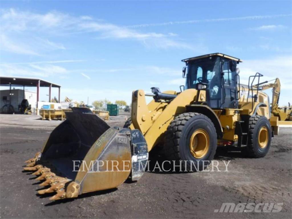 CAT 950M FC Gumikerekes homlokrakodók