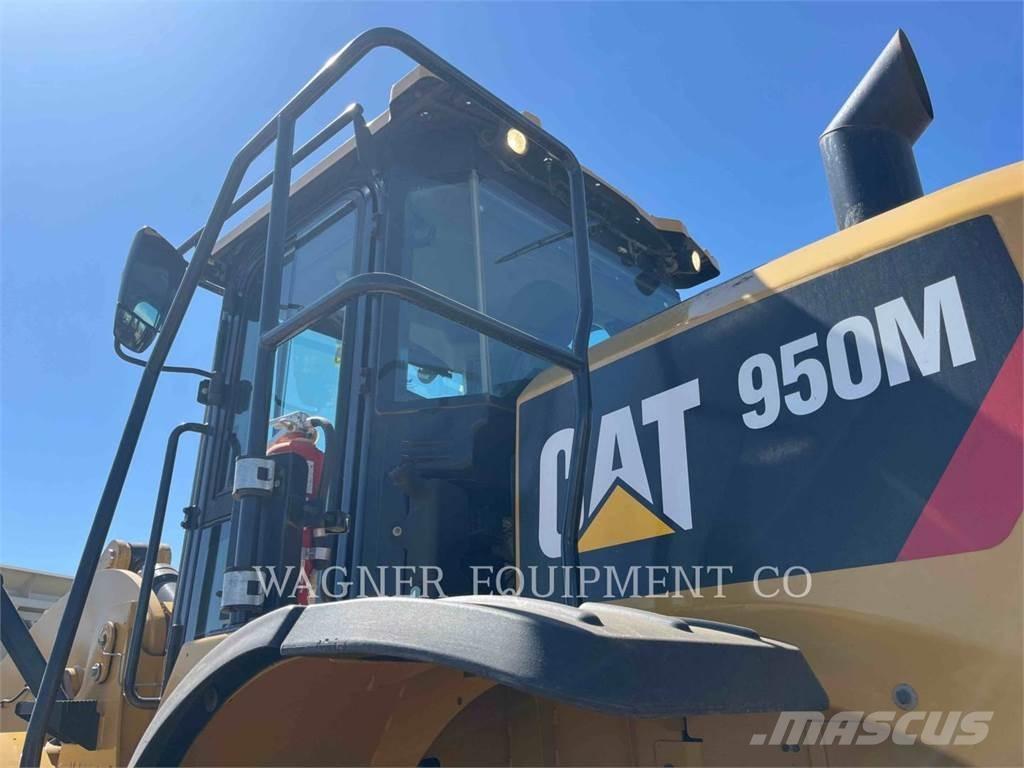 CAT 950M FC Gumikerekes homlokrakodók