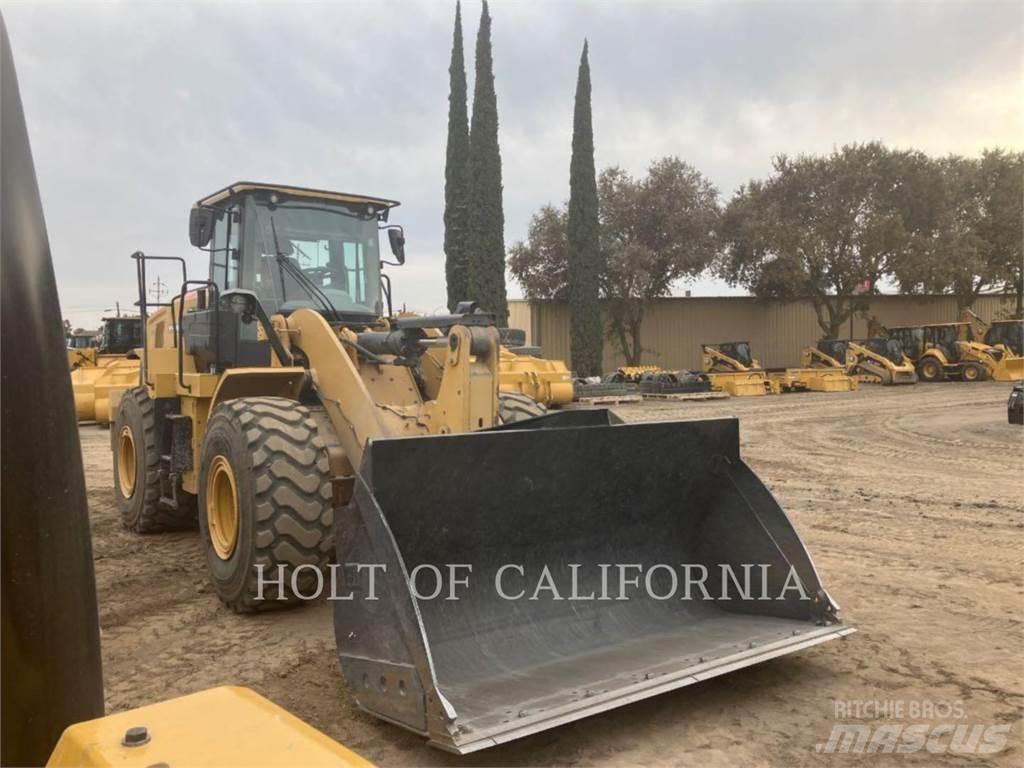 CAT 950M HL Gumikerekes homlokrakodók