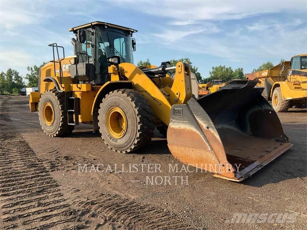 CAT 950M Q Gumikerekes homlokrakodók