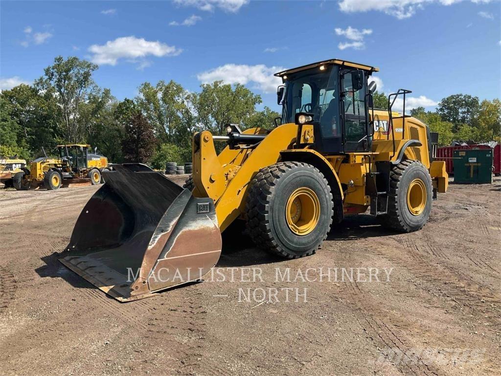 CAT 950M Q Gumikerekes homlokrakodók