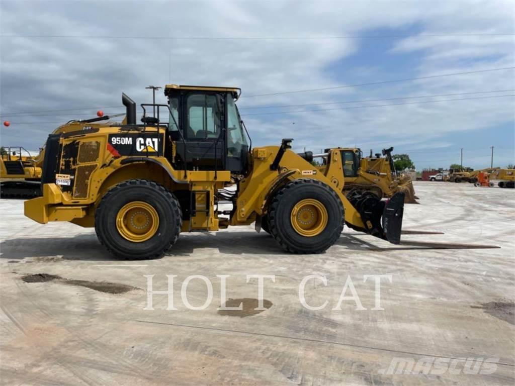 CAT 950M QC Gumikerekes homlokrakodók