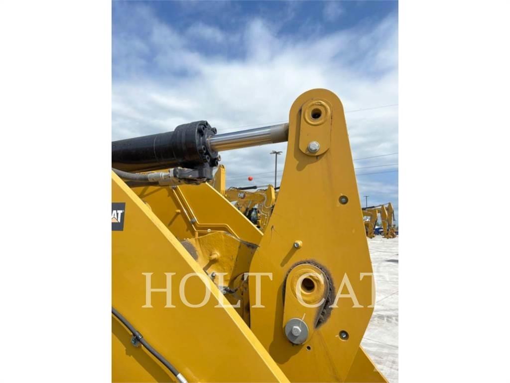 CAT 950M QC Gumikerekes homlokrakodók