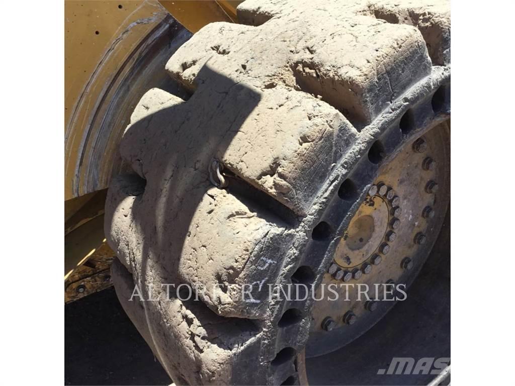 CAT 950M WH Gumikerekes homlokrakodók