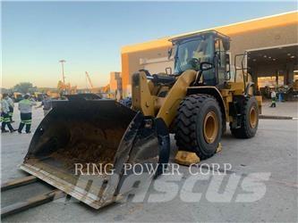 CAT 950MQC Gumikerekes homlokrakodók