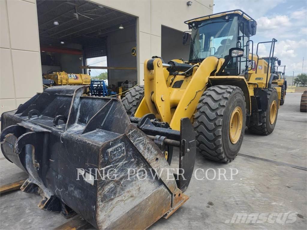CAT 950QC Gumikerekes homlokrakodók