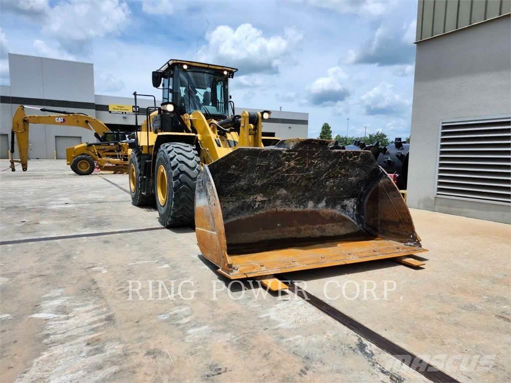 CAT 950QC Gumikerekes homlokrakodók