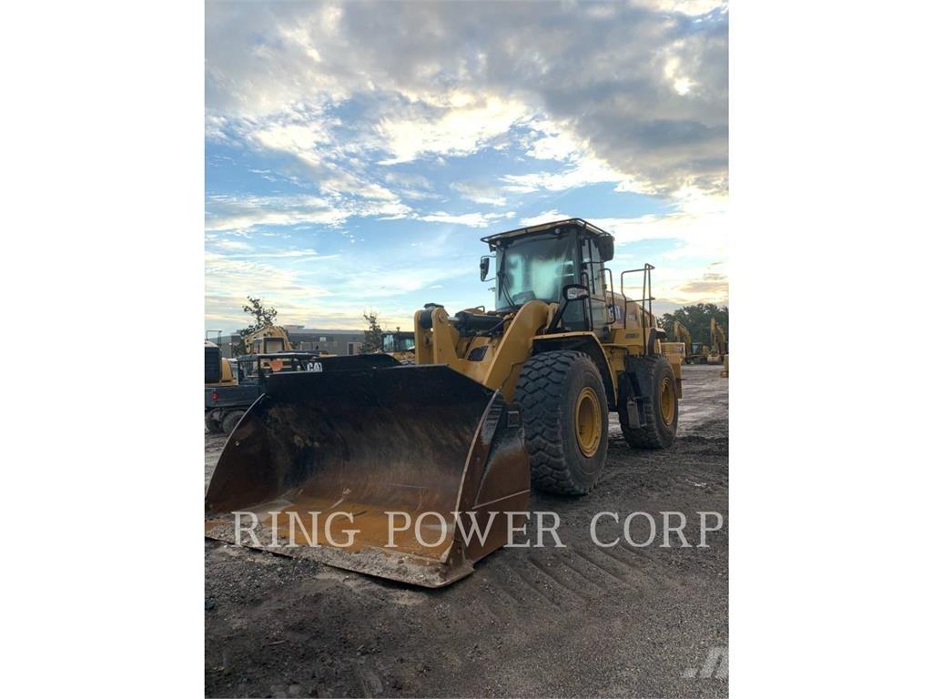 CAT 950QC Gumikerekes homlokrakodók