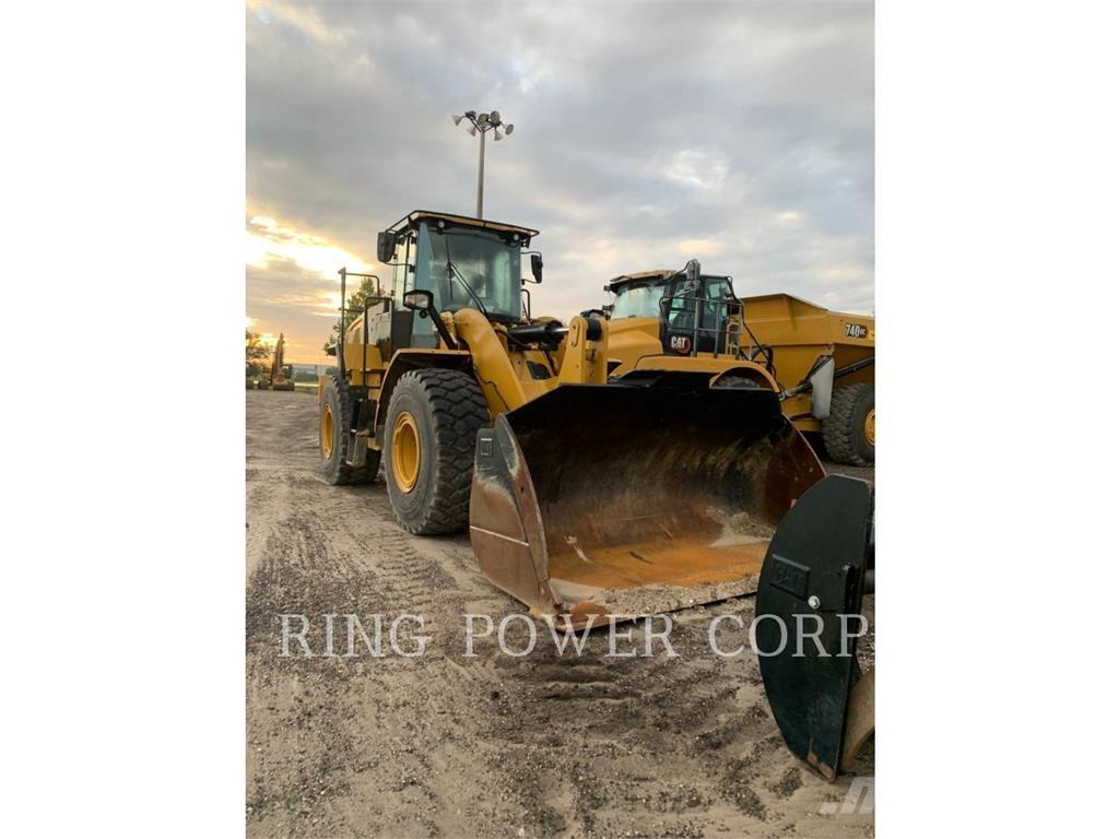 CAT 950QC Gumikerekes homlokrakodók