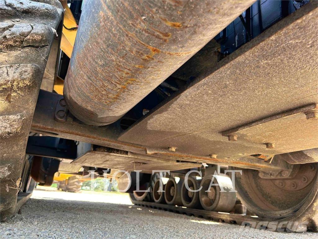 CAT 95E Traktorok