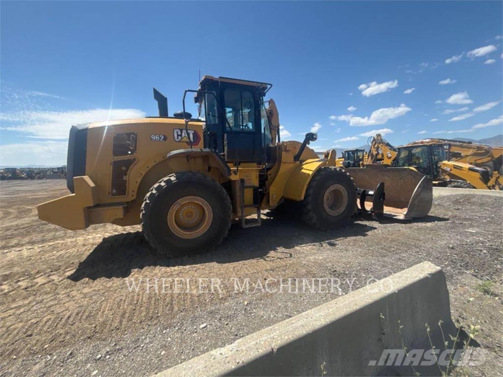 CAT 962 QC Gumikerekes homlokrakodók
