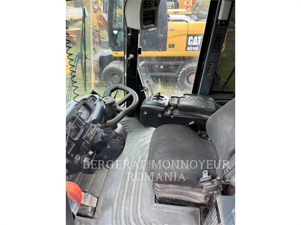 CAT 962G Gumikerekes homlokrakodók
