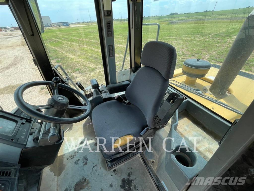 CAT 962G Gumikerekes homlokrakodók