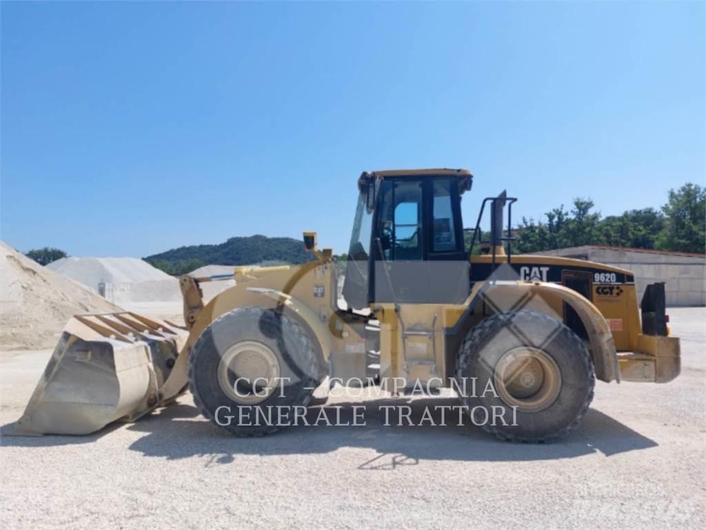 CAT 962G2 Gumikerekes homlokrakodók