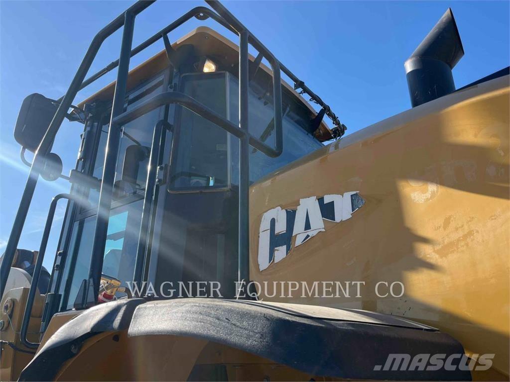 CAT 962K Gumikerekes homlokrakodók