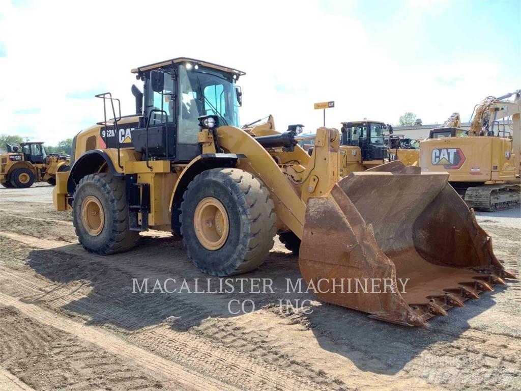 CAT 962M Gumikerekes homlokrakodók