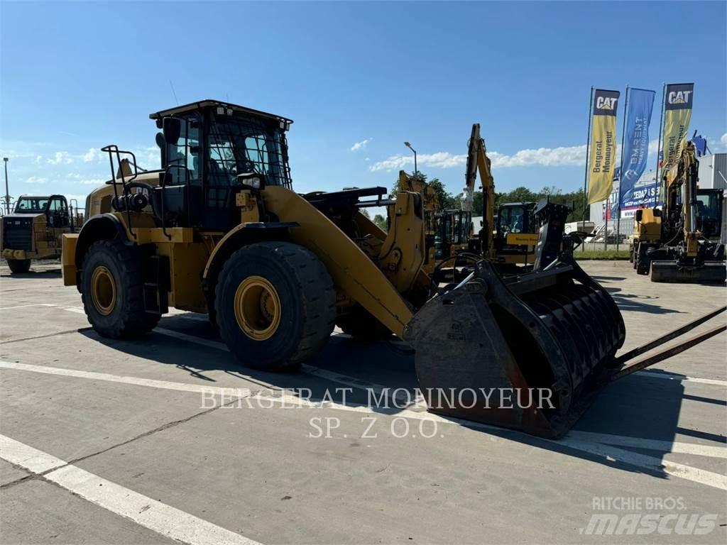 CAT 962M Gumikerekes homlokrakodók