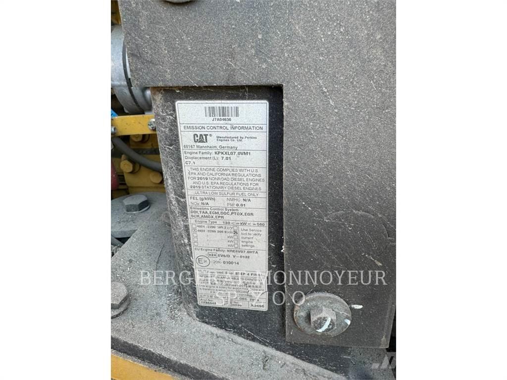 CAT 962M Gumikerekes homlokrakodók