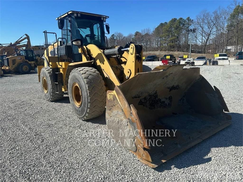 CAT 962M Gumikerekes homlokrakodók
