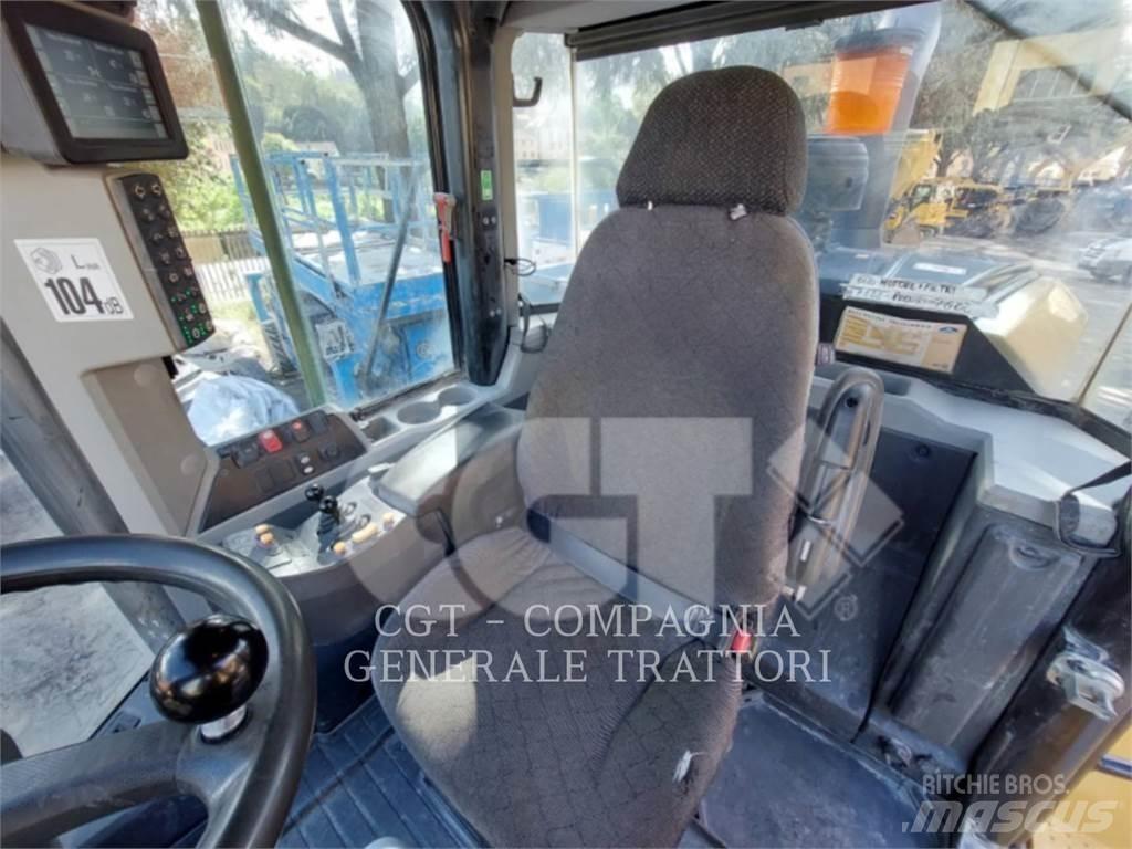 CAT 962M Gumikerekes homlokrakodók