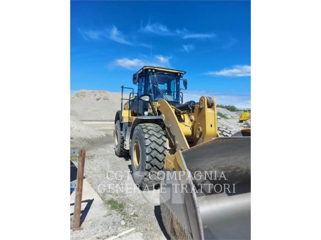 CAT 962M Gumikerekes homlokrakodók