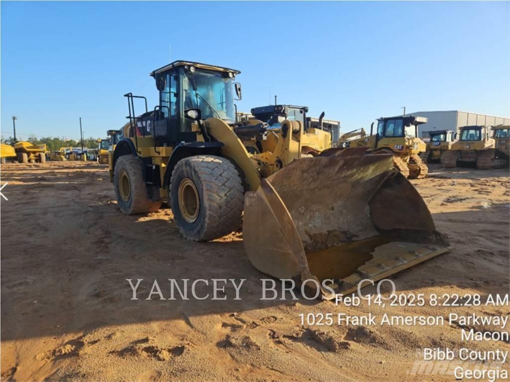 CAT 962M Gumikerekes homlokrakodók