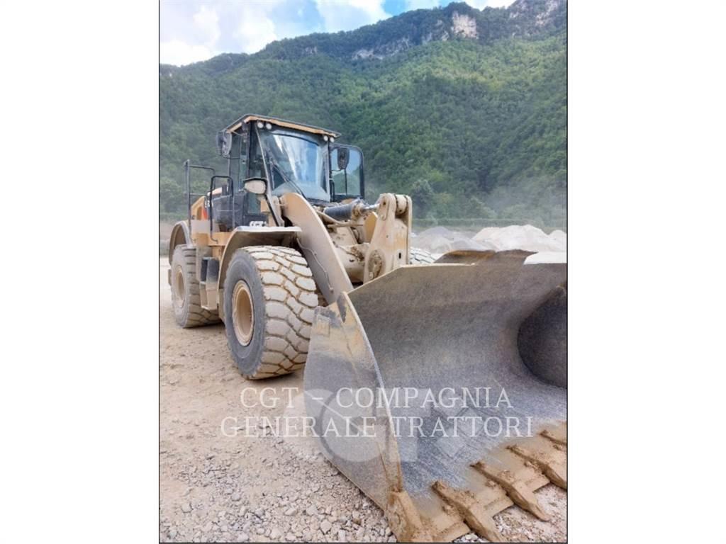 CAT 962M Gumikerekes homlokrakodók