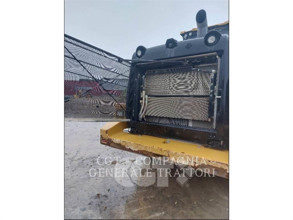 CAT 962M Gumikerekes homlokrakodók