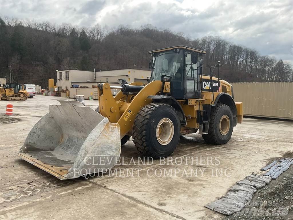 CAT 962M Gumikerekes homlokrakodók